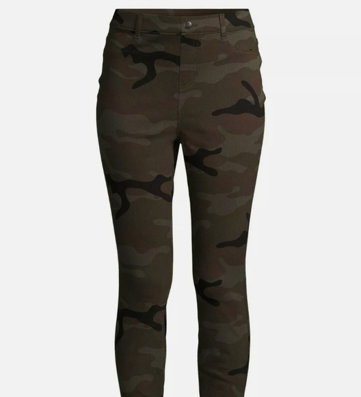 Time and Tru NWT High Rise Stretch Fitted Knit Jeggings Camo 533 - Picture 7 of 10
